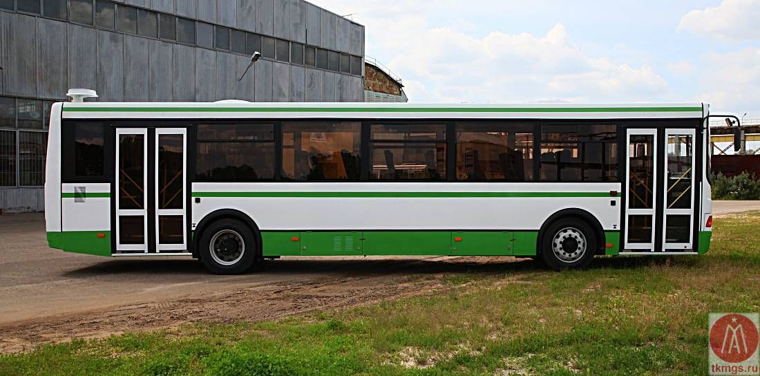ЛиАЗ 5256 - Вид сбоку